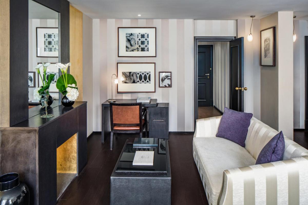 60 Hyde Park Gate Hotel