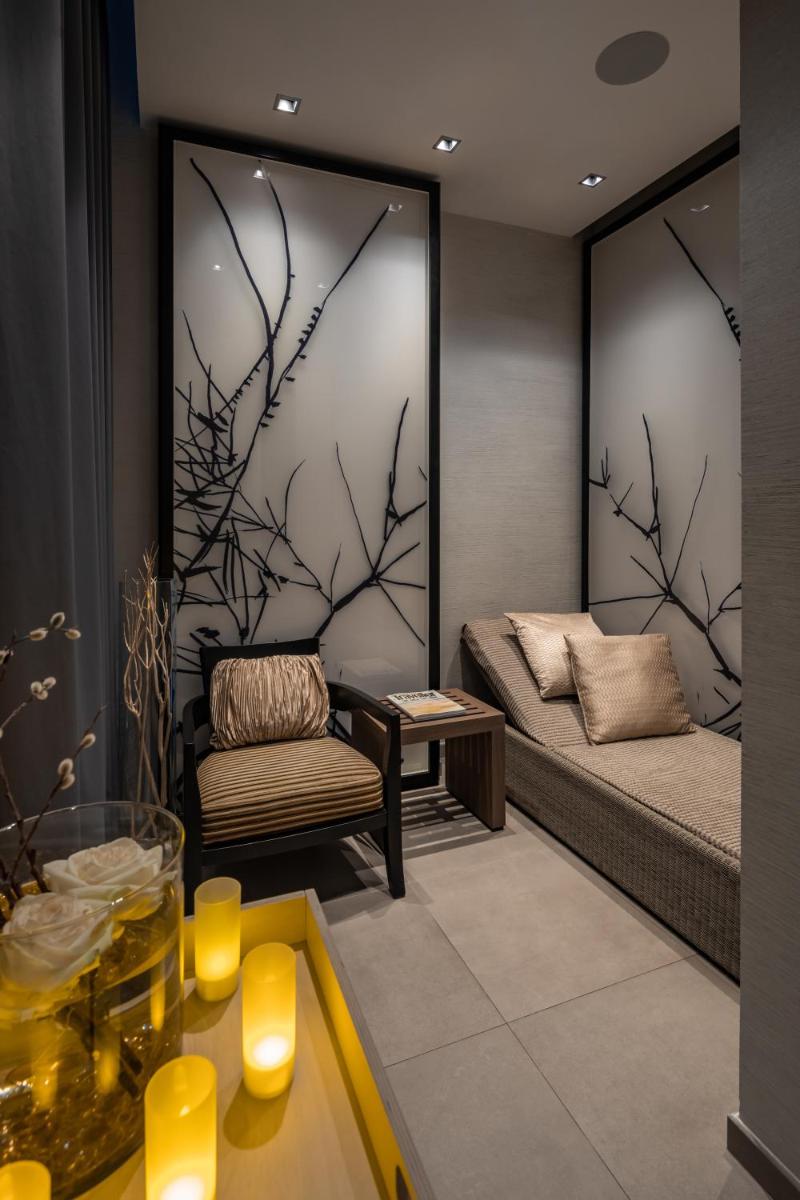 60 Hyde Park Gate Hotel