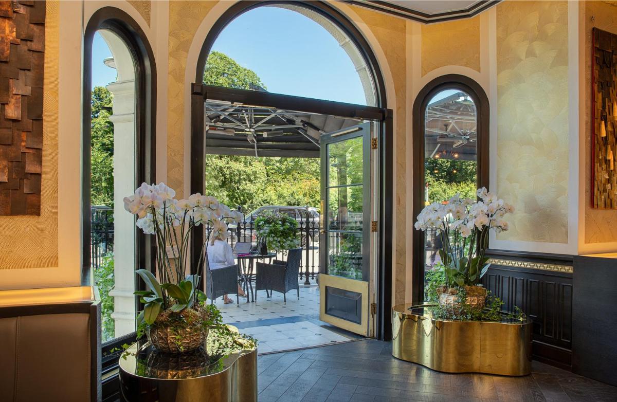 60 Hyde Park Gate Hotel