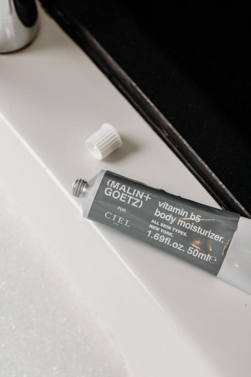 60 Hyde Park Gate Hotel