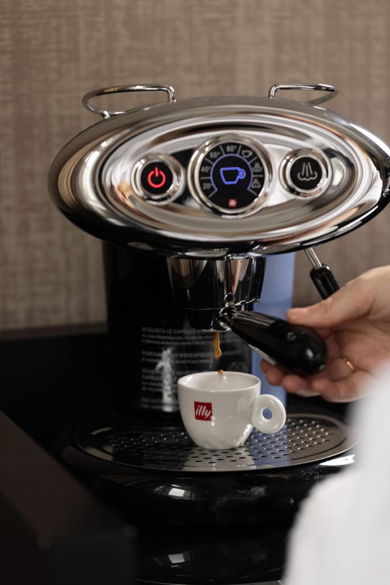 60 Hyde Park Gate Hotel