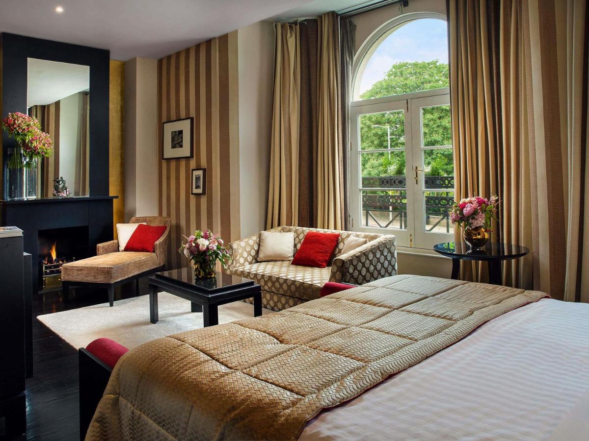 60 Hyde Park Gate Hotel