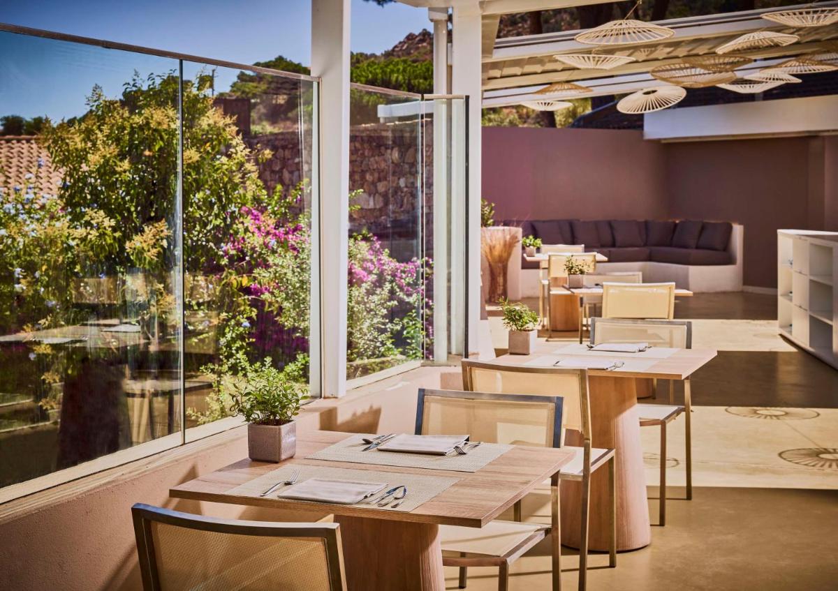 Baia Di Chia Resort Sardinia, Curio Collection By Hilton