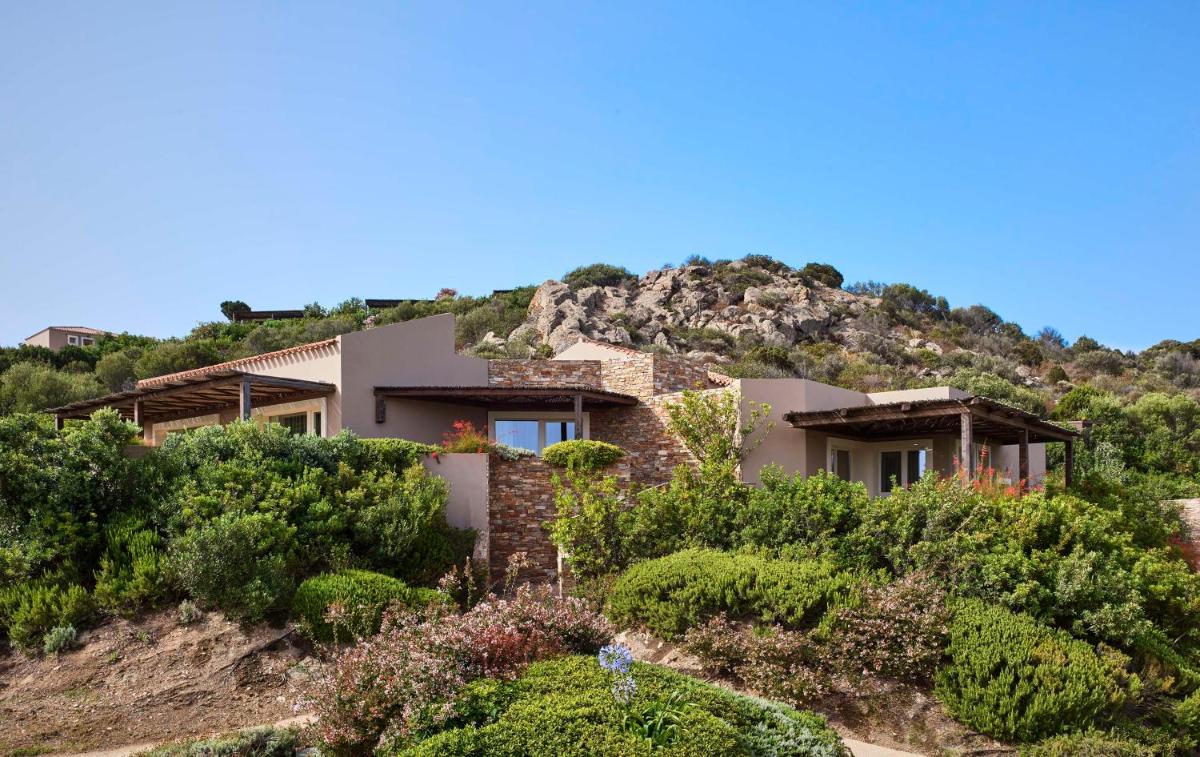 Baia Di Chia Resort Sardinia, Curio Collection By Hilton