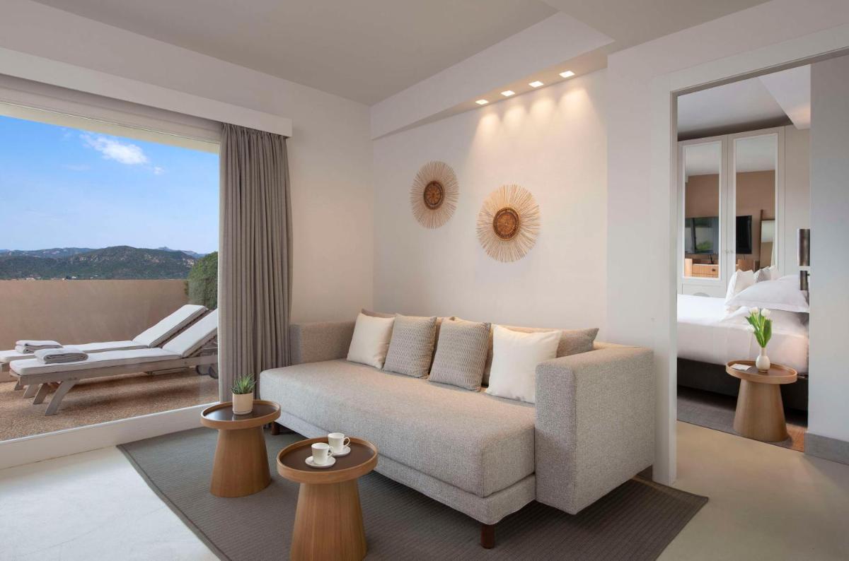 Baia Di Chia Resort Sardinia, Curio Collection By Hilton