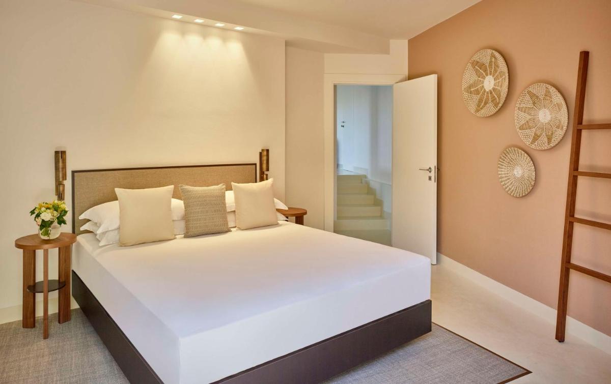 Baia Di Chia Resort Sardinia, Curio Collection By Hilton