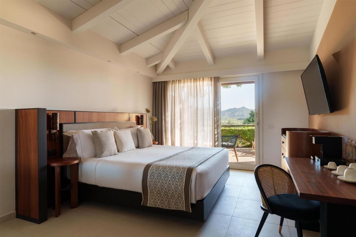 Baia Di Chia Resort Sardinia, Curio Collection By Hilton