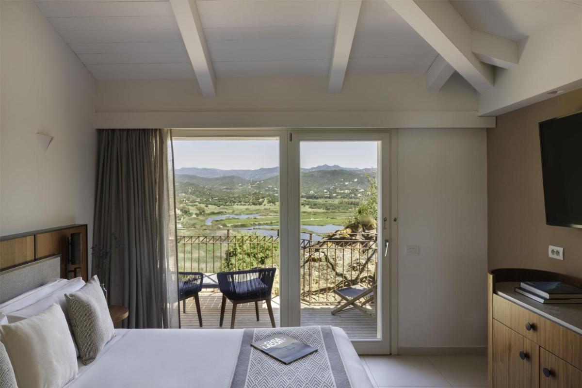 Baia Di Chia Resort Sardinia, Curio Collection By Hilton