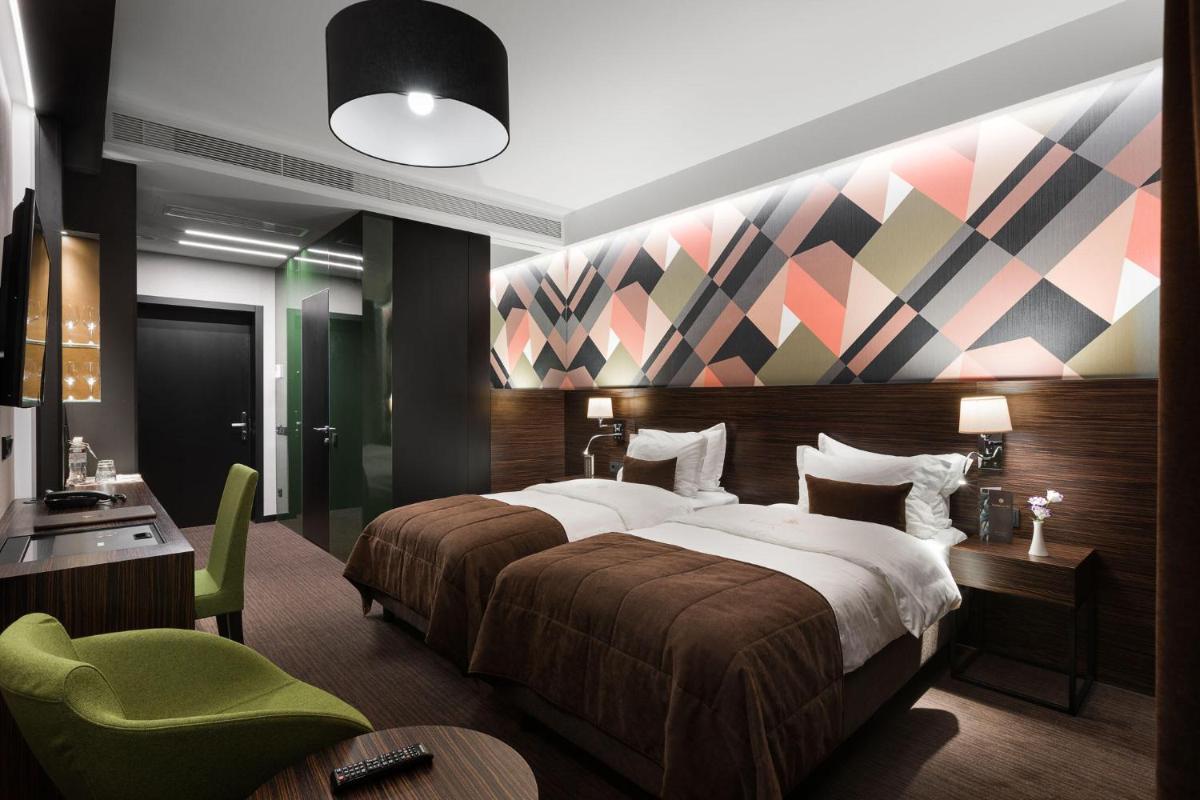 BANKHOTEL