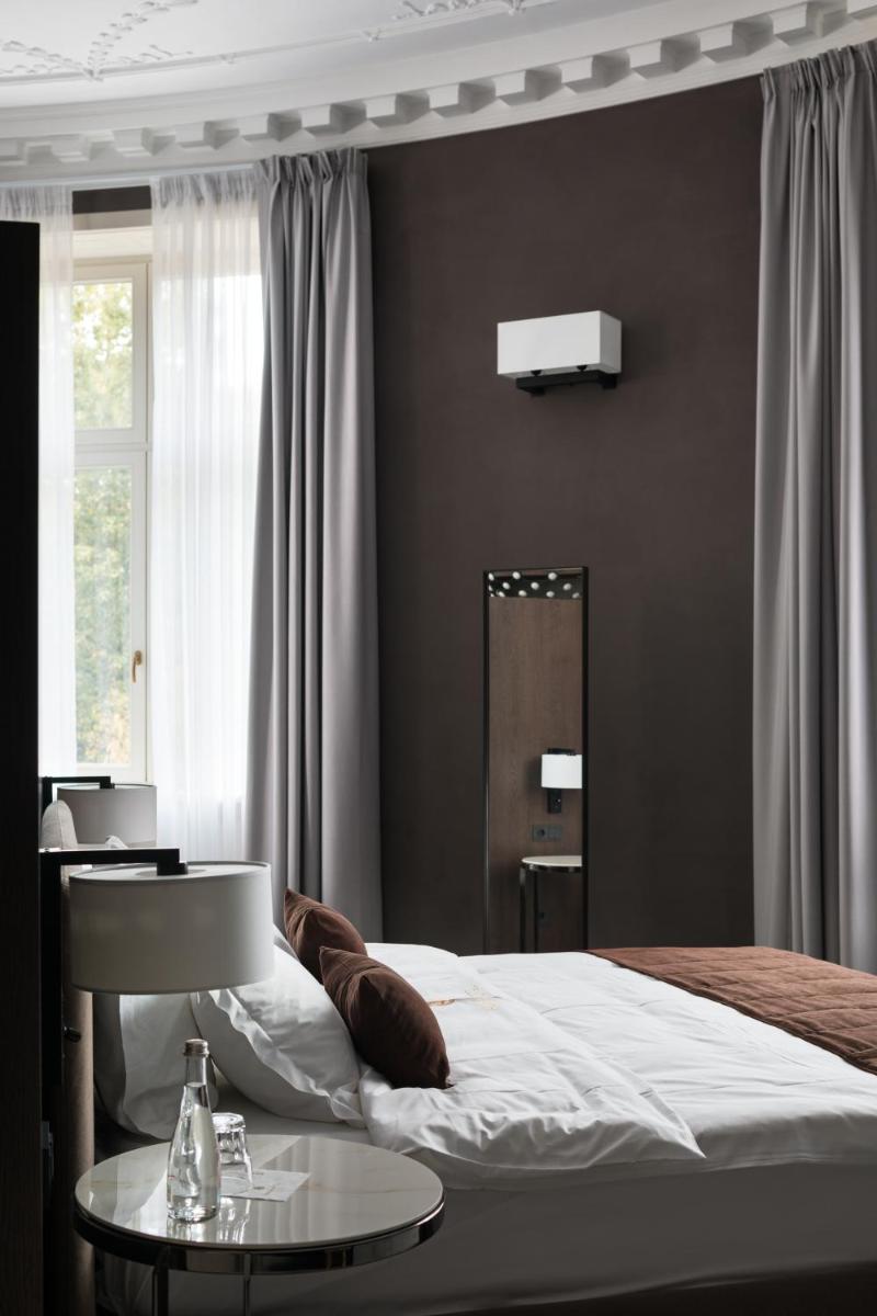 BANKHOTEL
