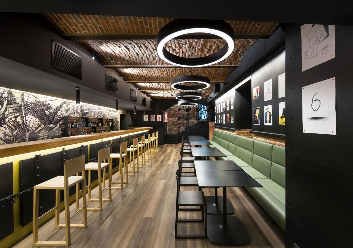 BANKHOTEL