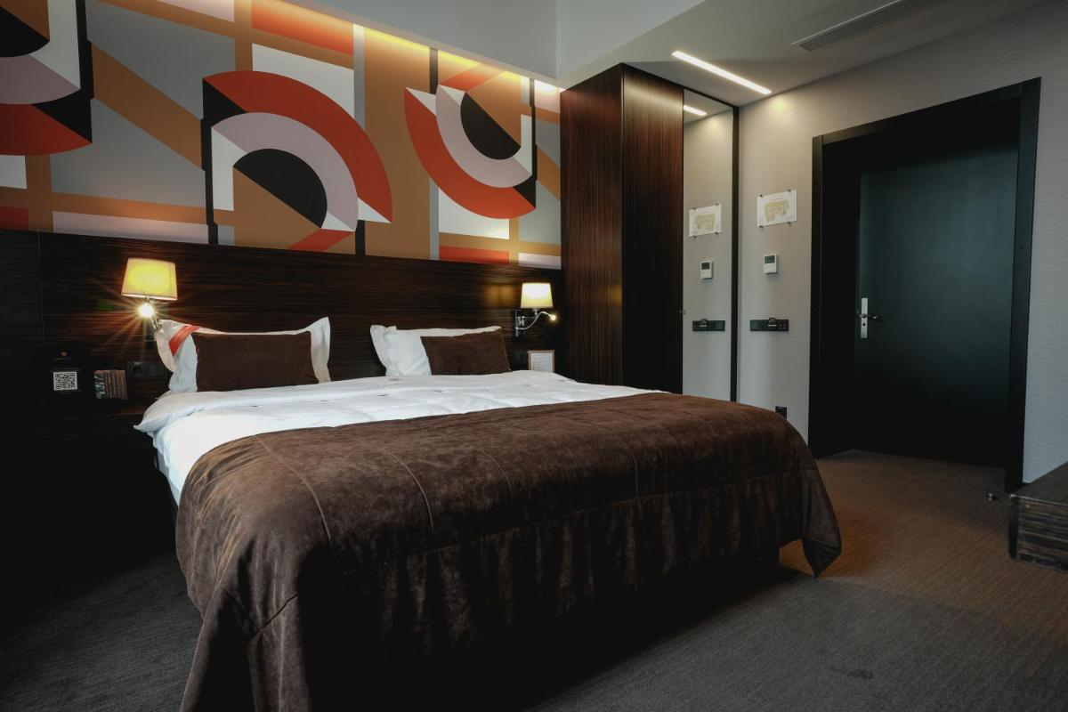 BANKHOTEL