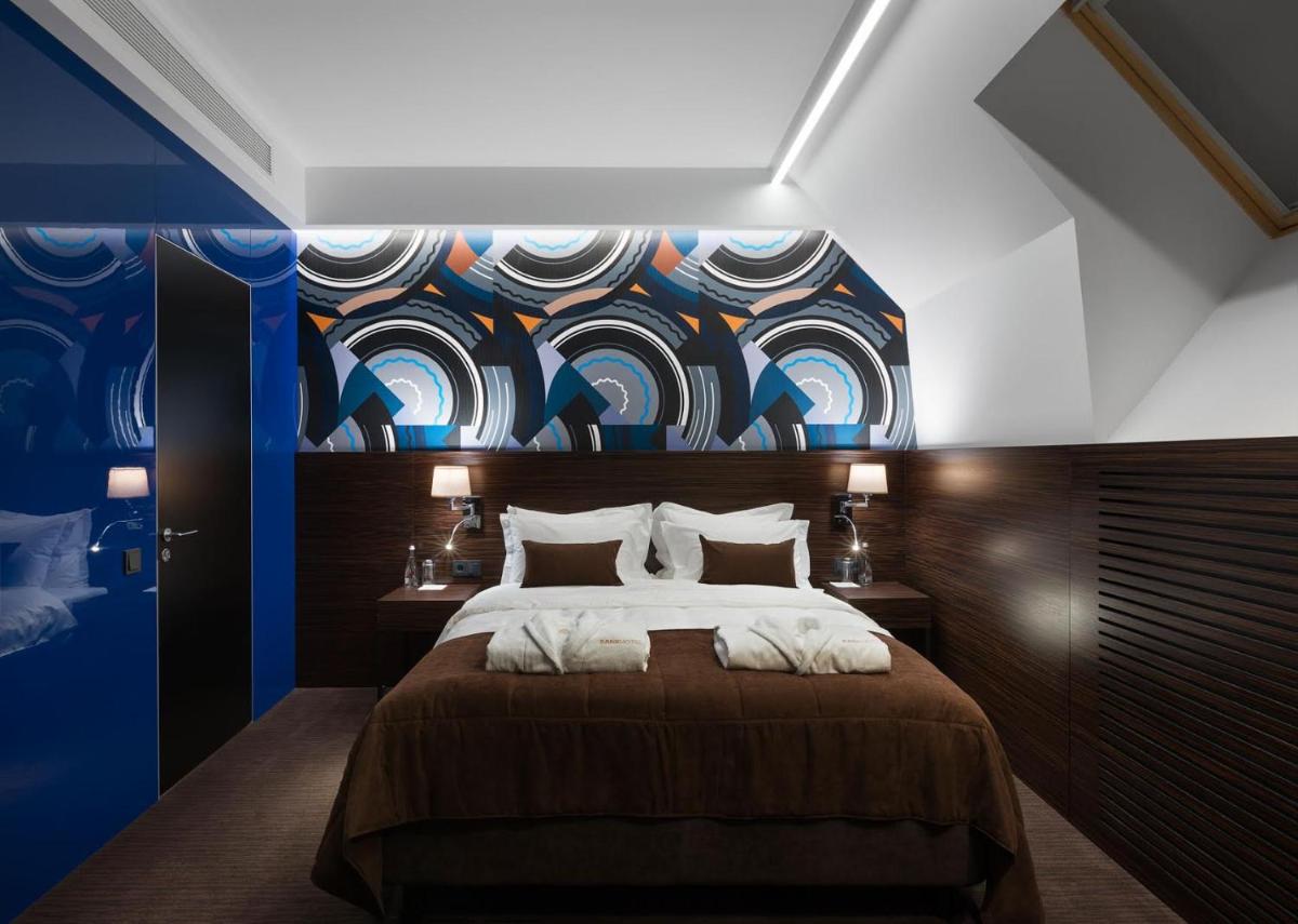 BANKHOTEL