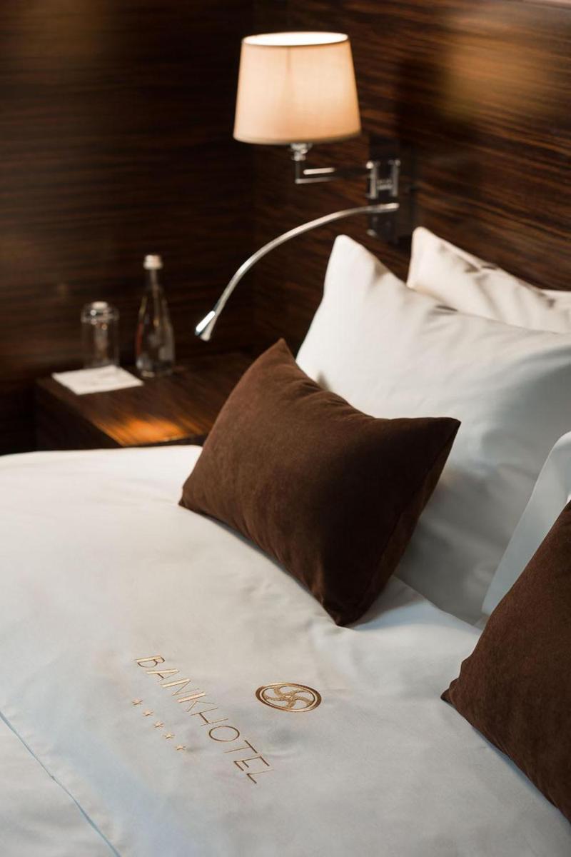 BANKHOTEL