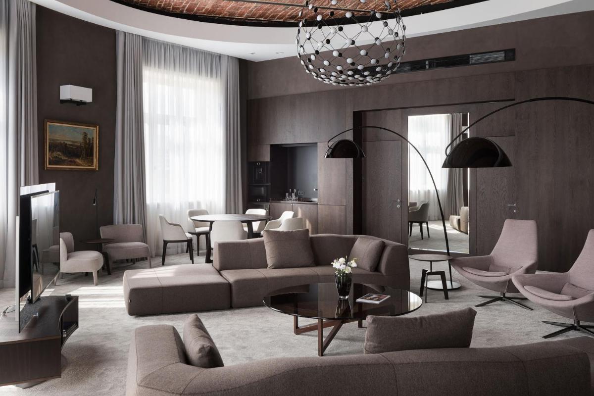 BANKHOTEL