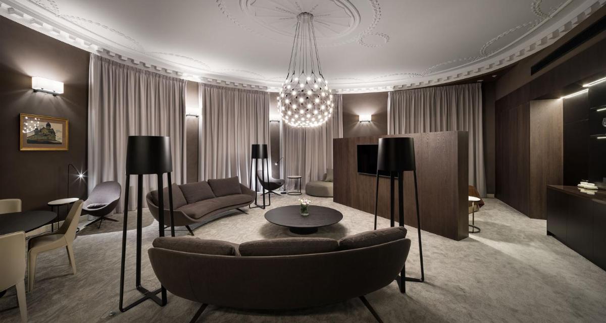BANKHOTEL