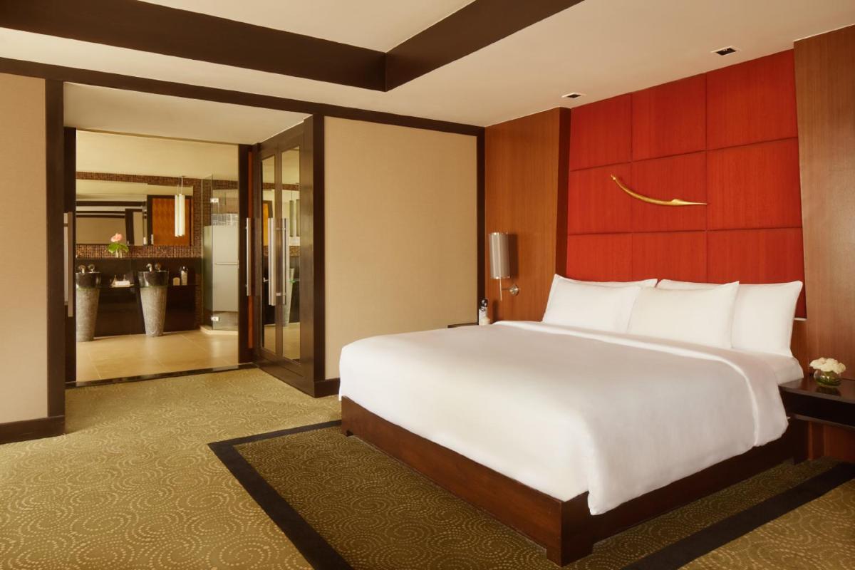 Banyan Tree Bangkok