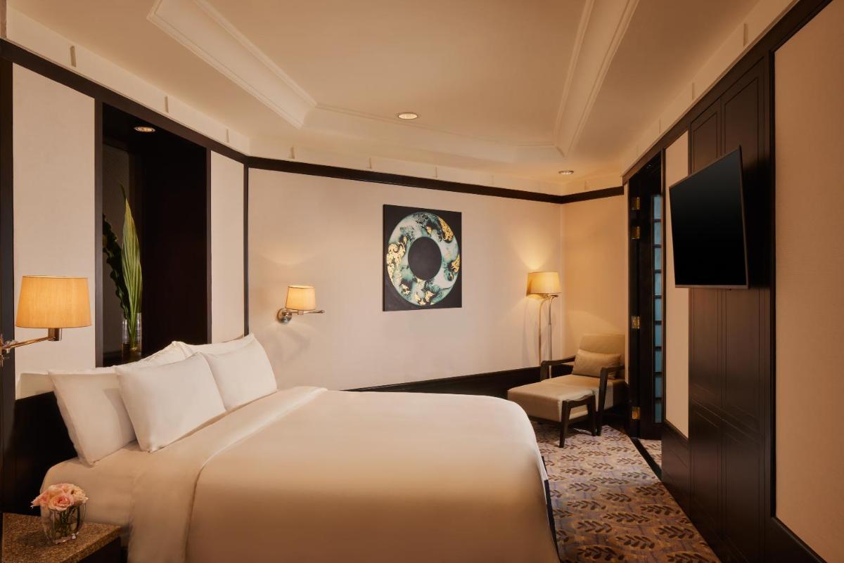 Banyan Tree Bangkok