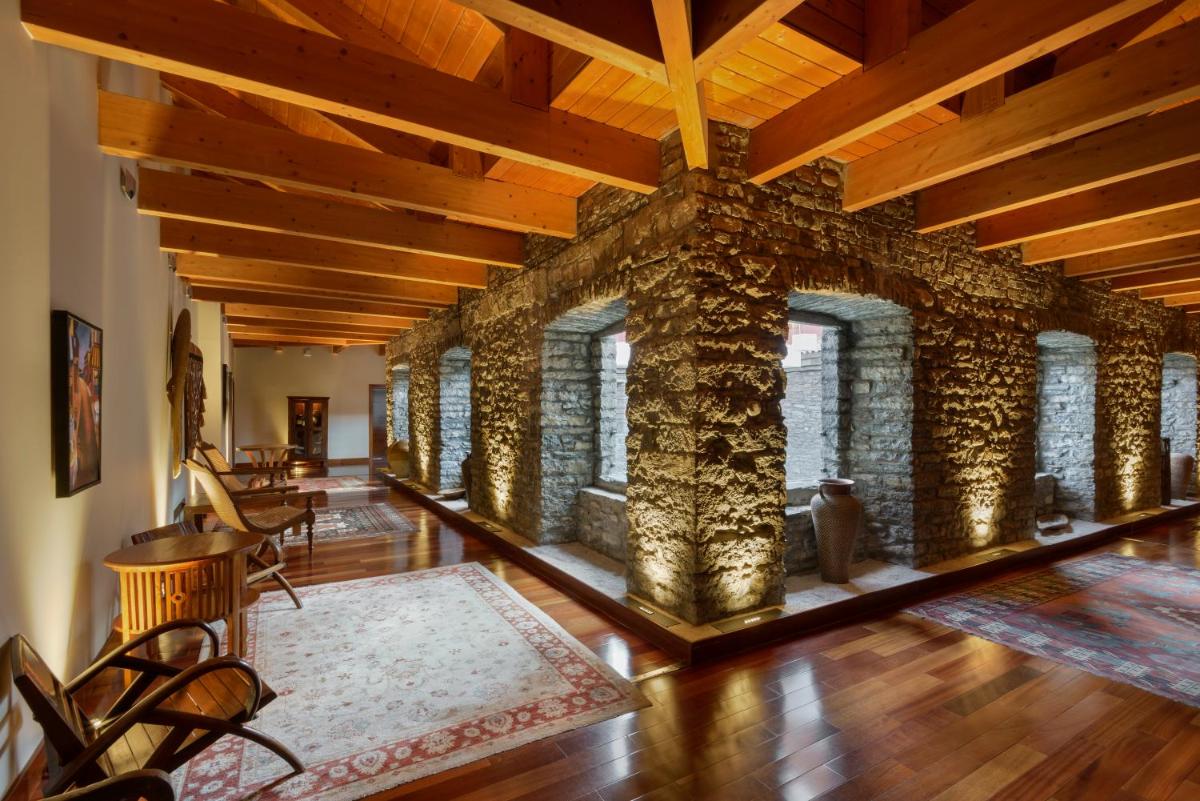 Hotel & Spa Monasterio de Boltaña