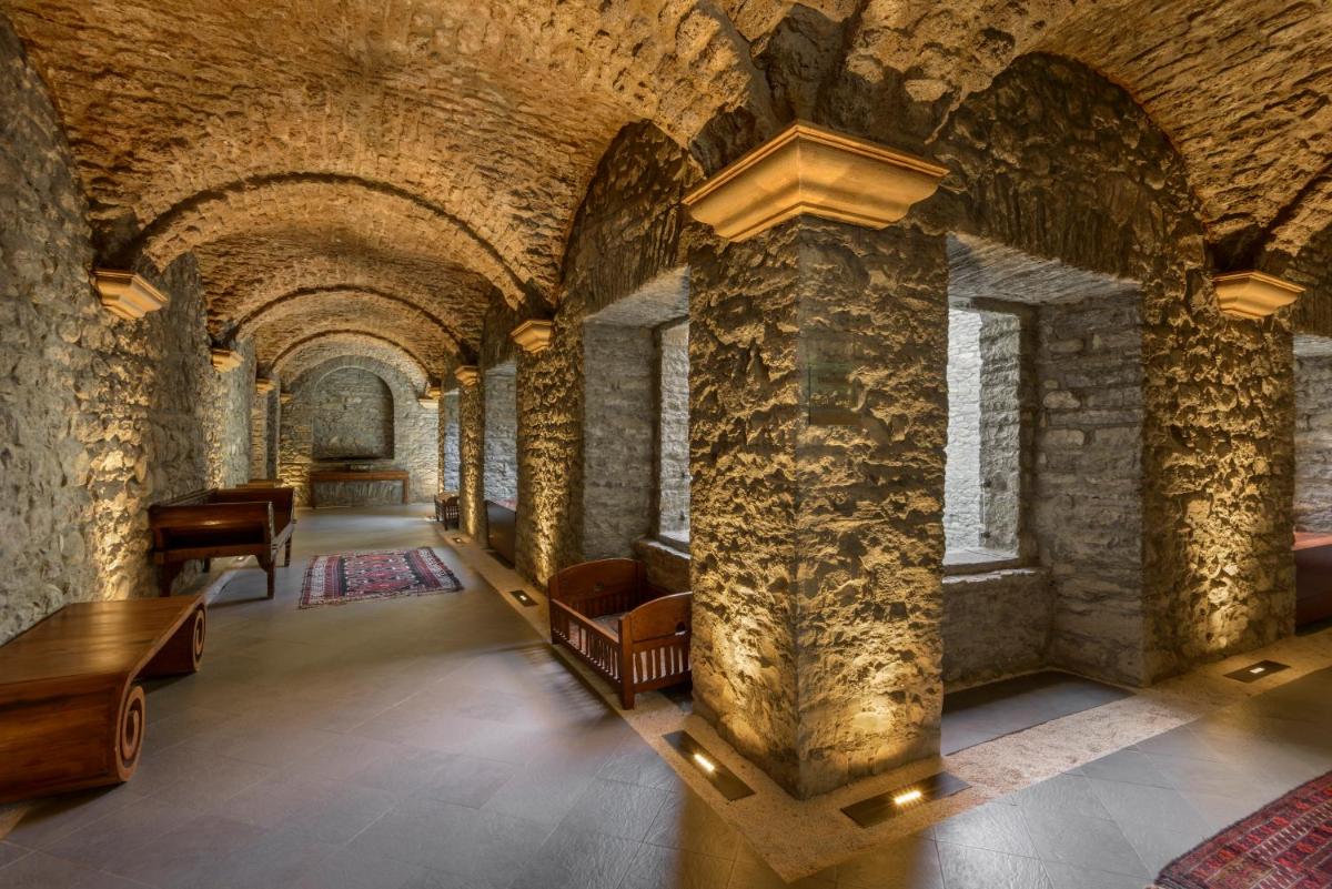 Hotel & Spa Monasterio de Boltaña