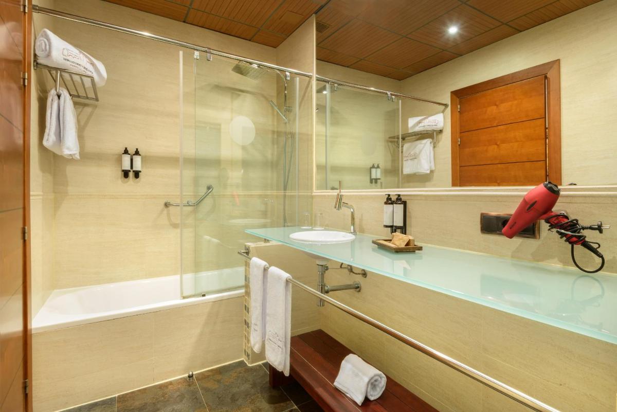 Hotel & Spa Monasterio de Boltaña