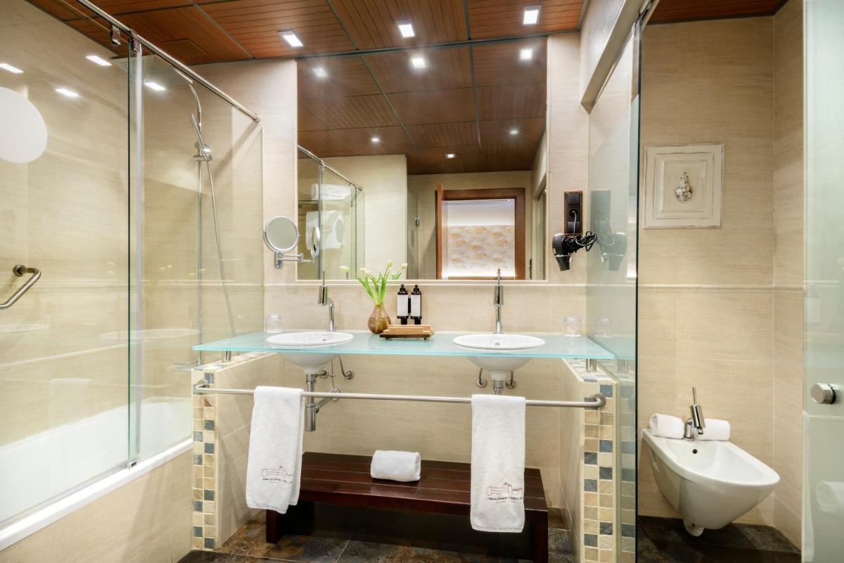 Hotel & Spa Monasterio de Boltaña