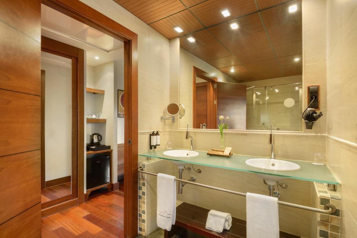 Hotel & Spa Monasterio de Boltaña