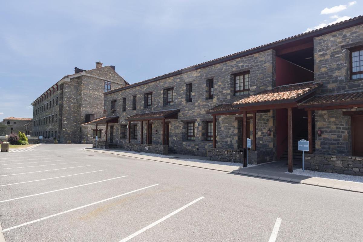 Hotel & Spa Monasterio de Boltaña