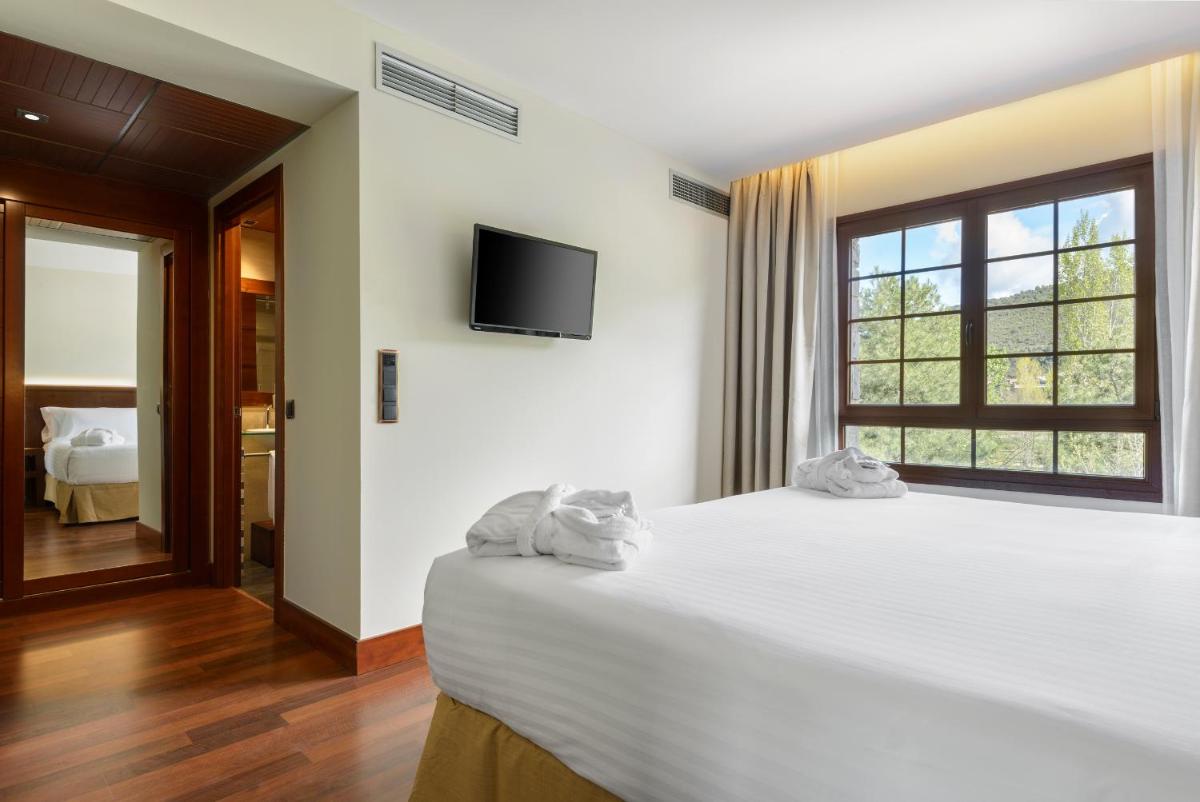 Hotel & Spa Monasterio de Boltaña