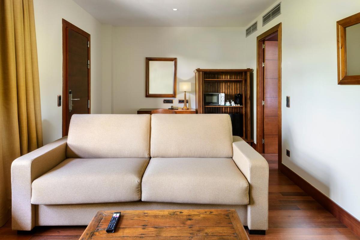 Hotel & Spa Monasterio de Boltaña