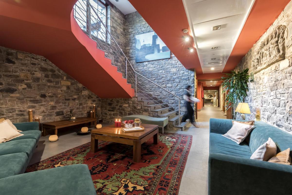 Hotel & Spa Monasterio de Boltaña