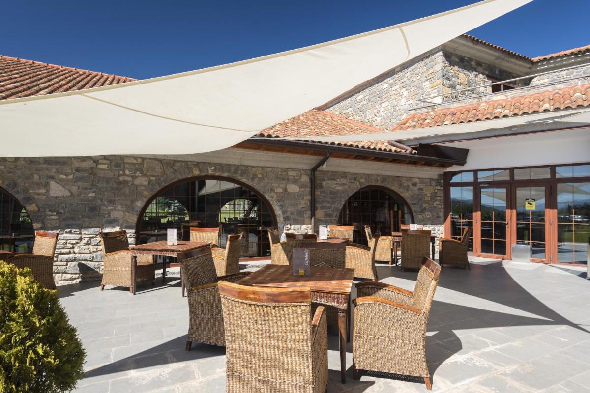 Hotel & Spa Monasterio de Boltaña