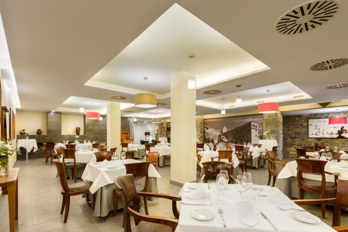 Hotel & Spa Monasterio de Boltaña