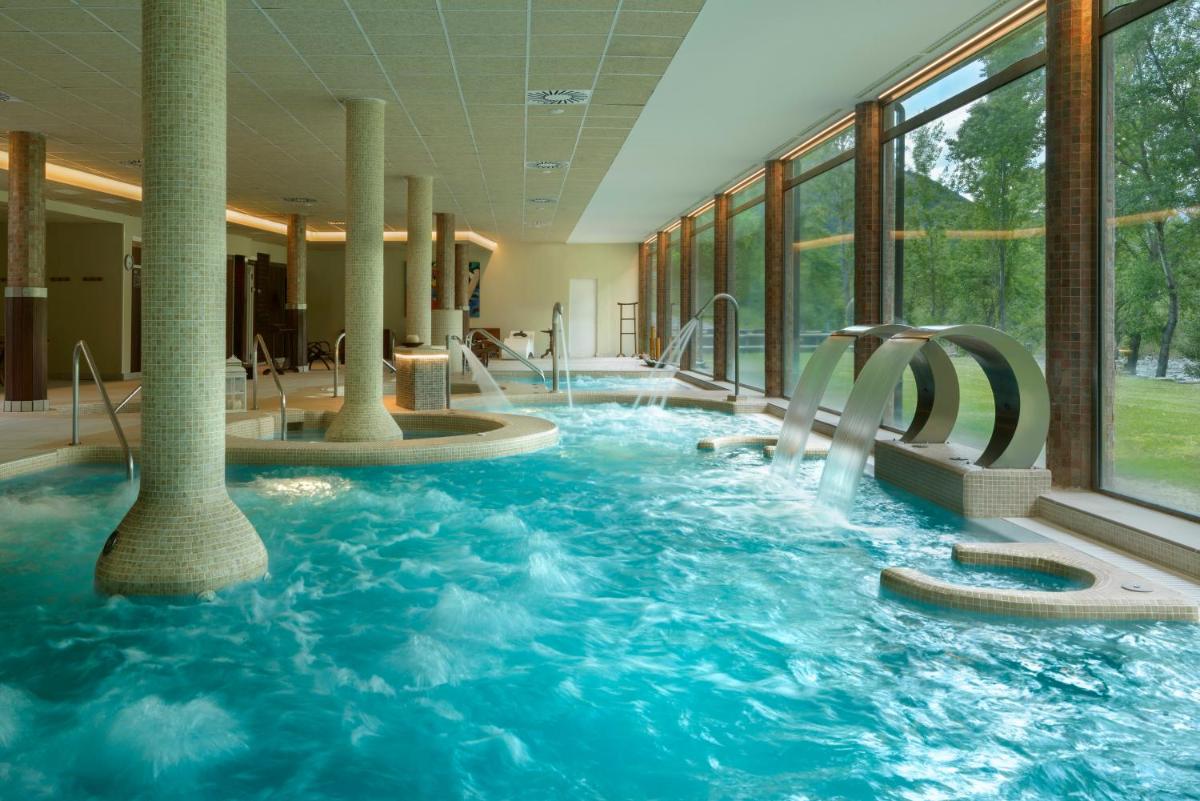 Hotel & Spa Monasterio de Boltaña
