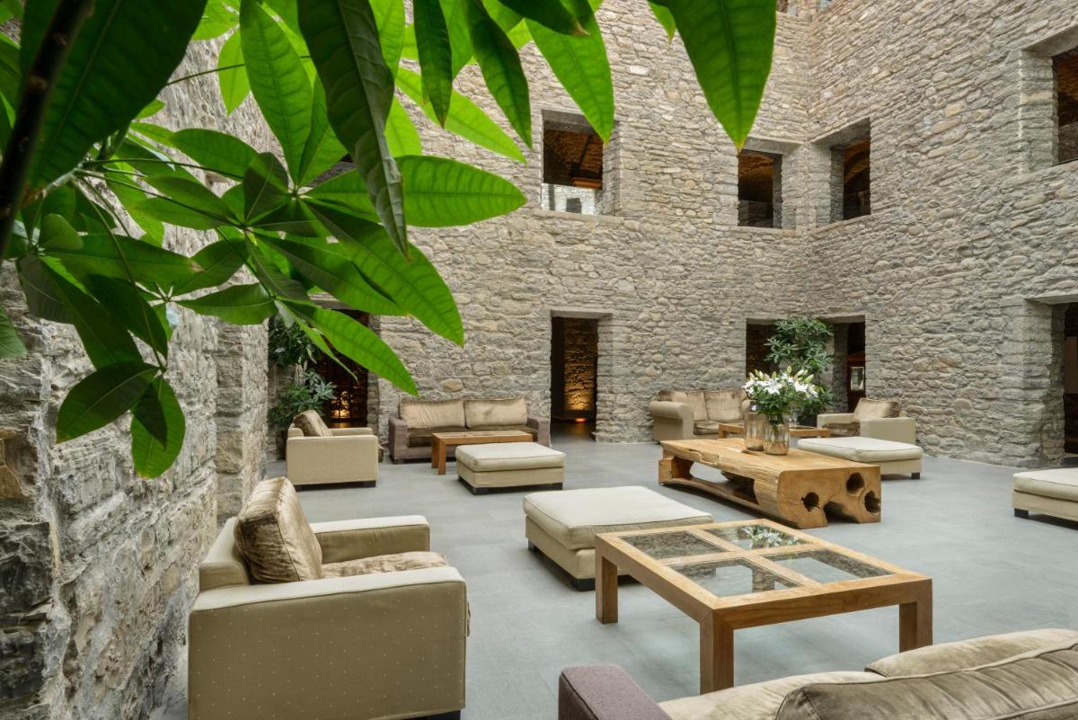 Hotel & Spa Monasterio de Boltaña