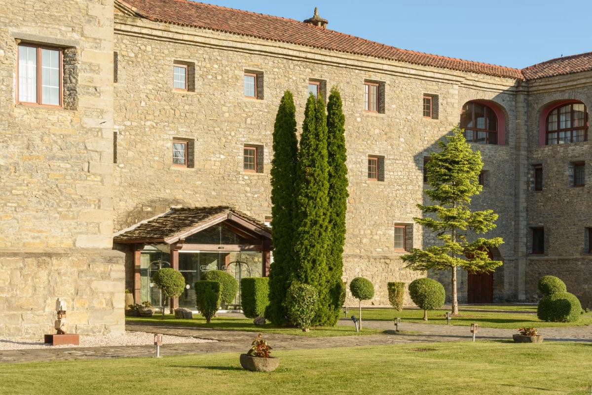 Hotel & Spa Monasterio de Boltaña