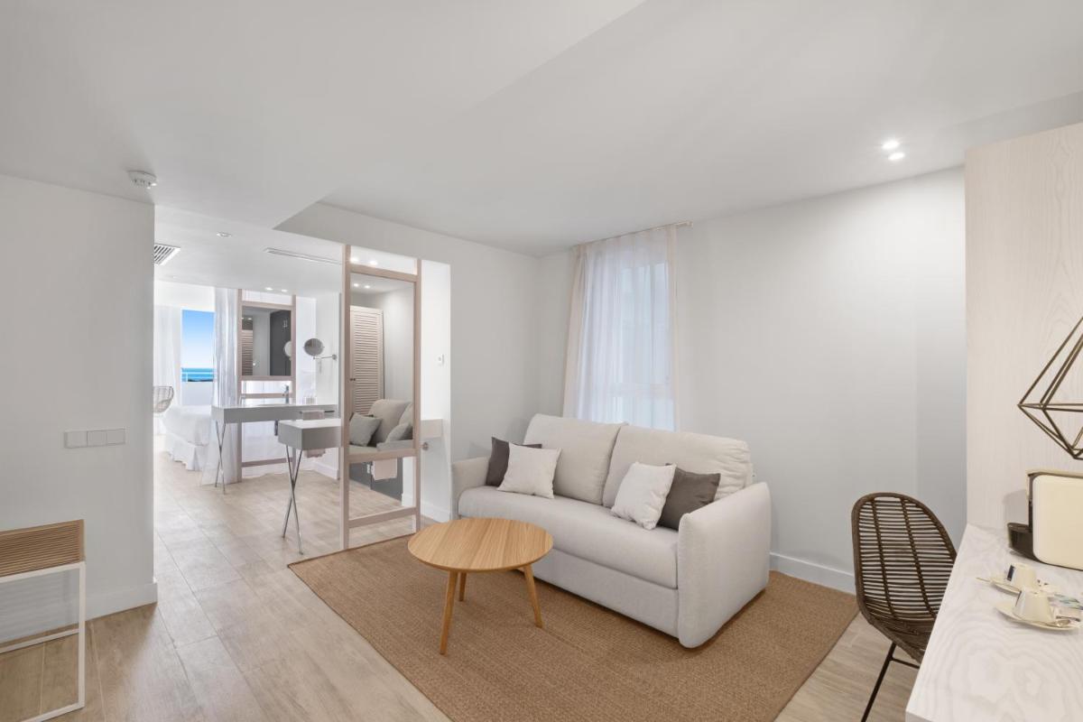 Barceló Portinatx - Adults Only