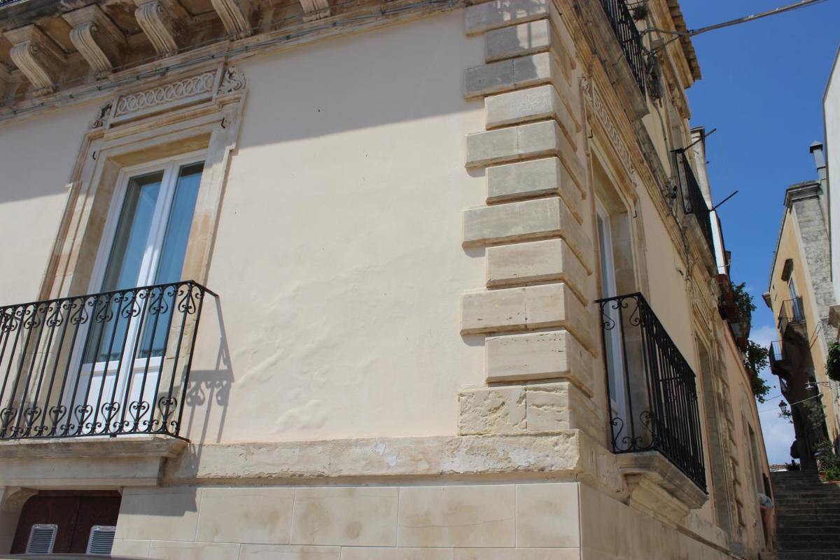 Baroni Giampiccolo Suite