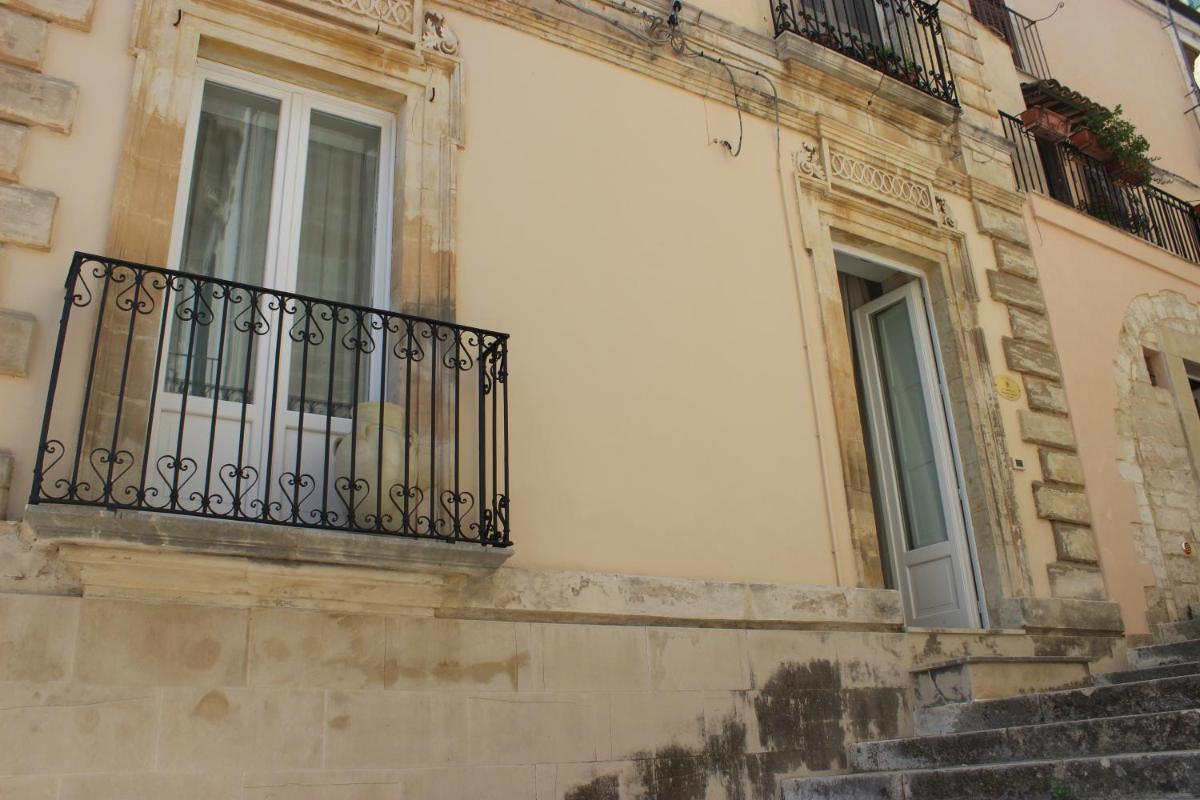 Baroni Giampiccolo Suite