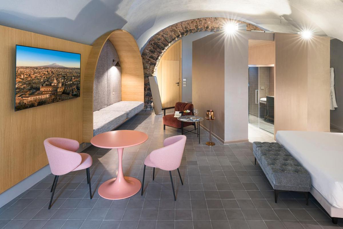 BASTIÒ PRIVATE SUITES