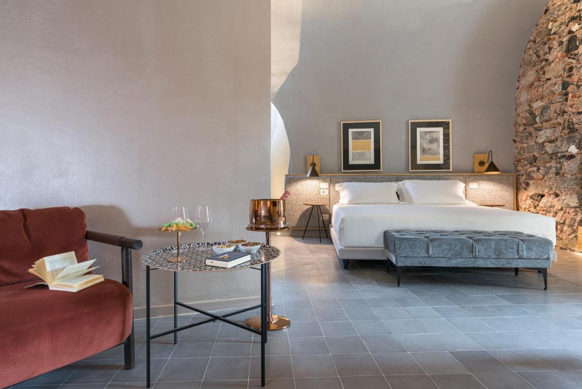 BASTIÒ PRIVATE SUITES