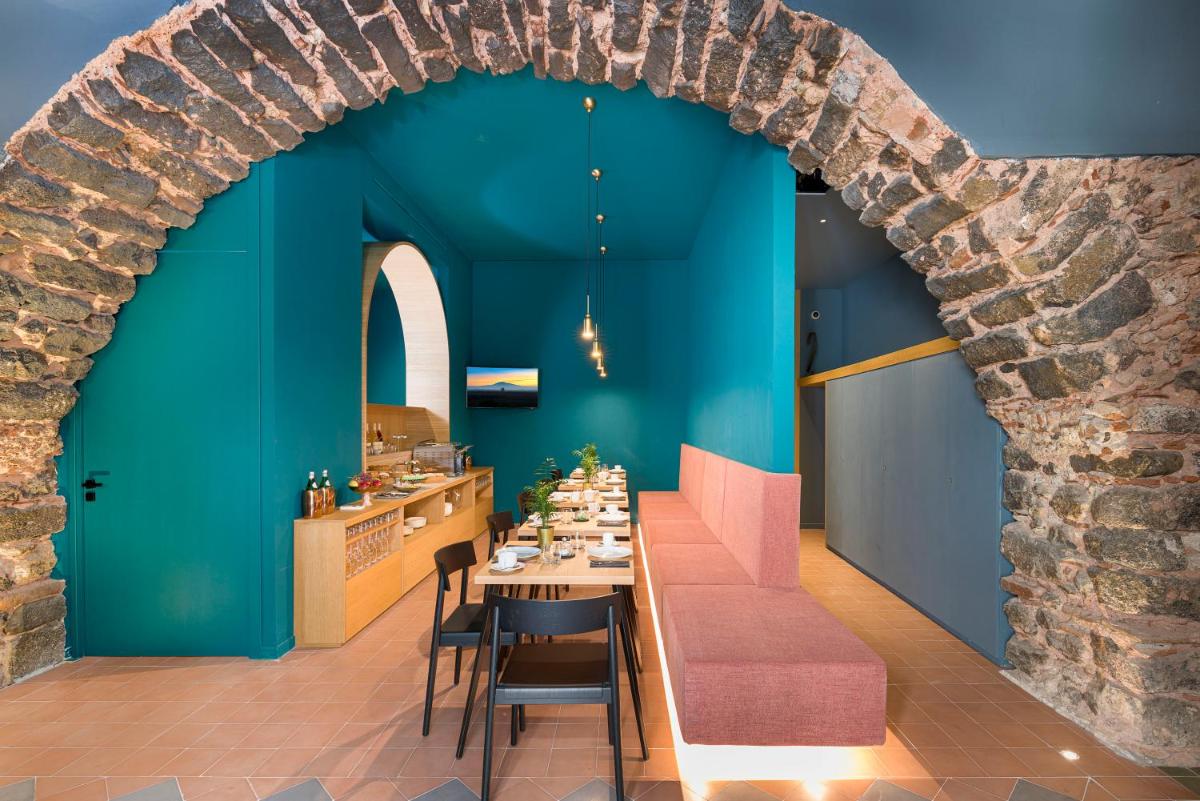 BASTIÒ PRIVATE SUITES