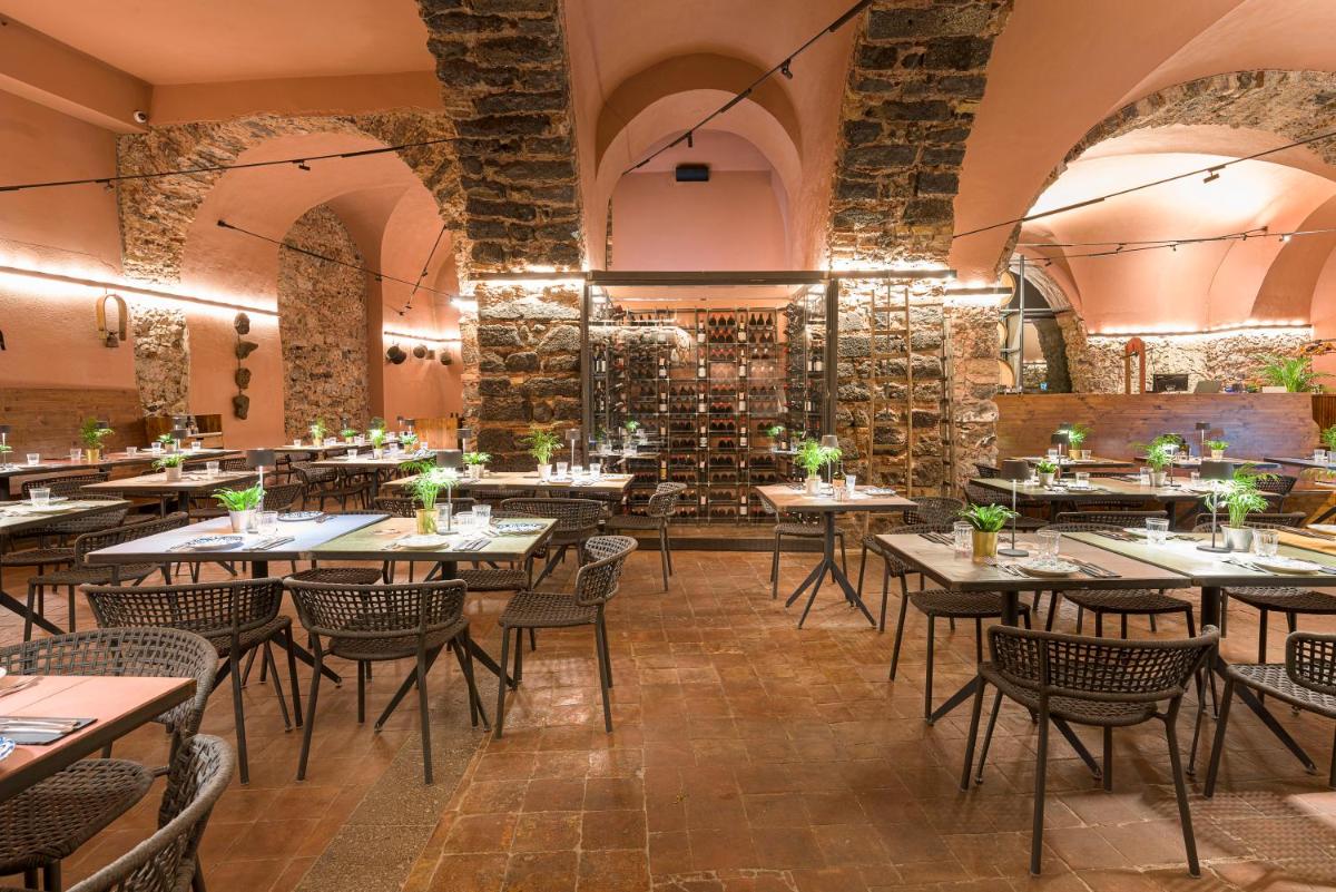 BASTIÒ PRIVATE SUITES