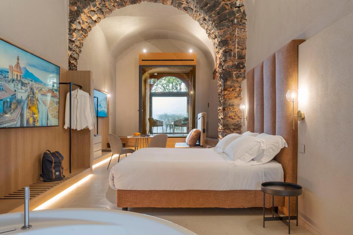 BASTIÒ PRIVATE SUITES