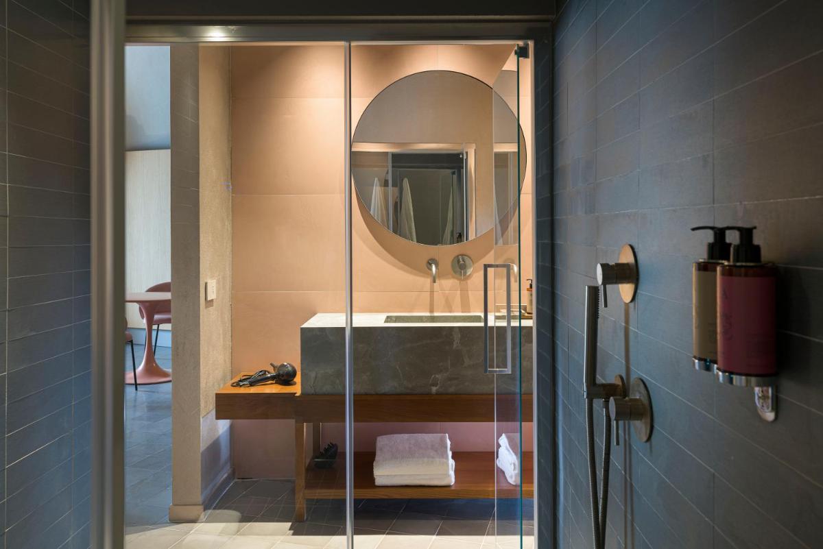 BASTIÒ PRIVATE SUITES