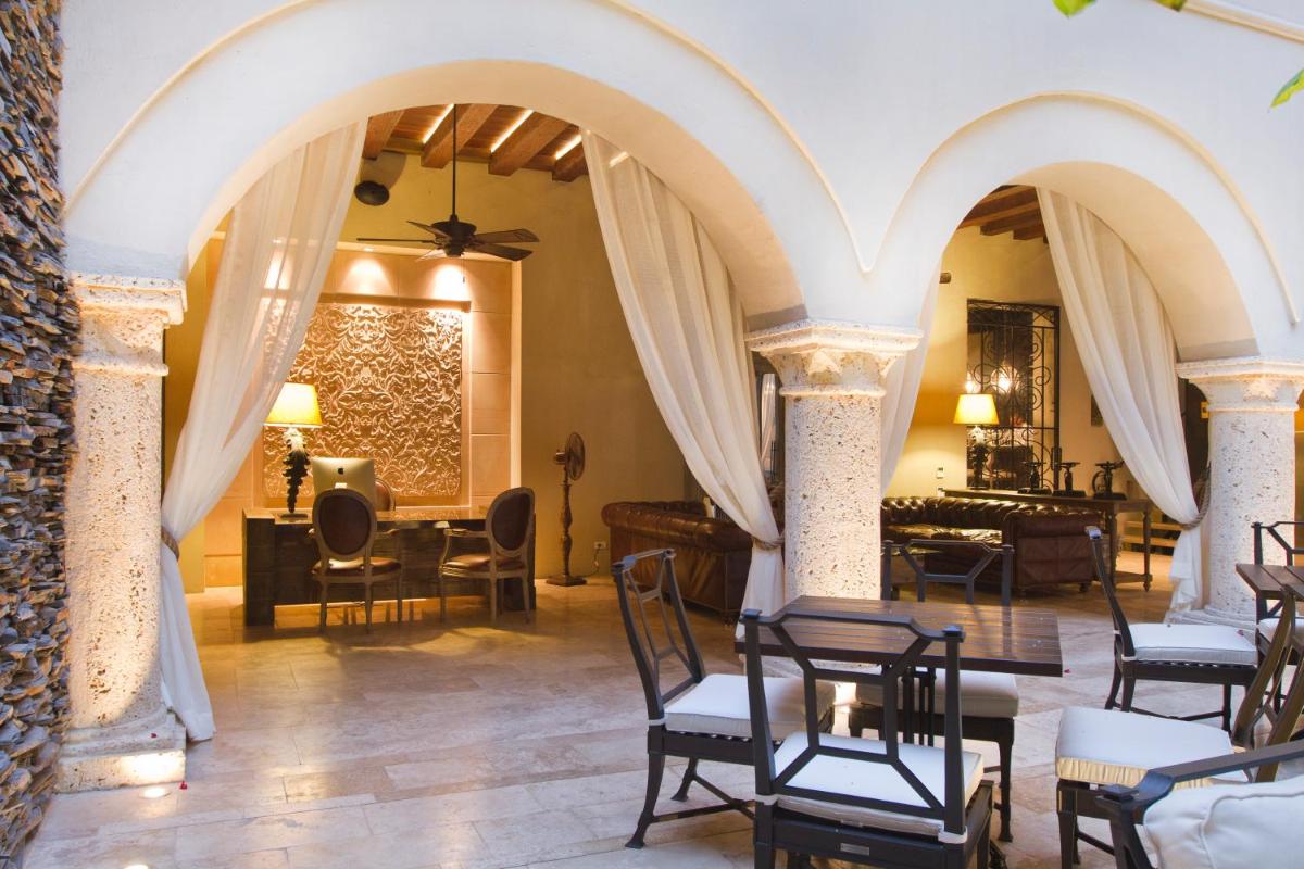 Bastión Luxury Hotel