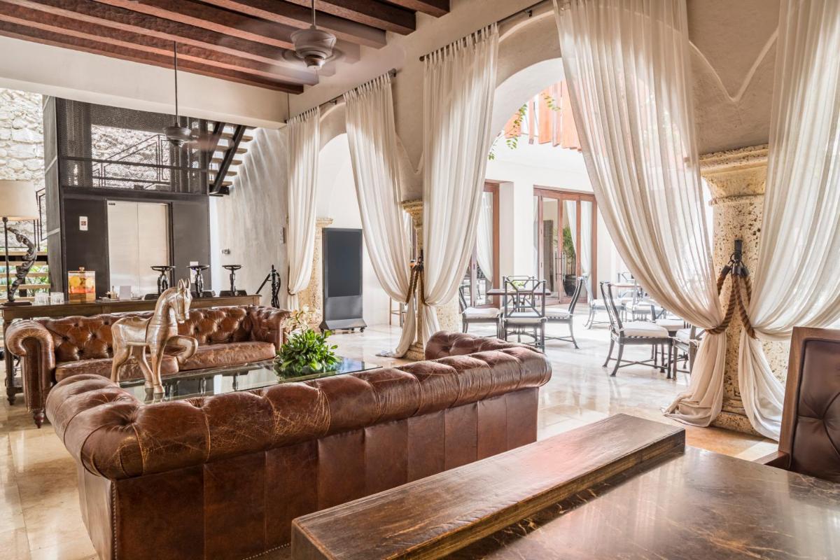 Bastión Luxury Hotel