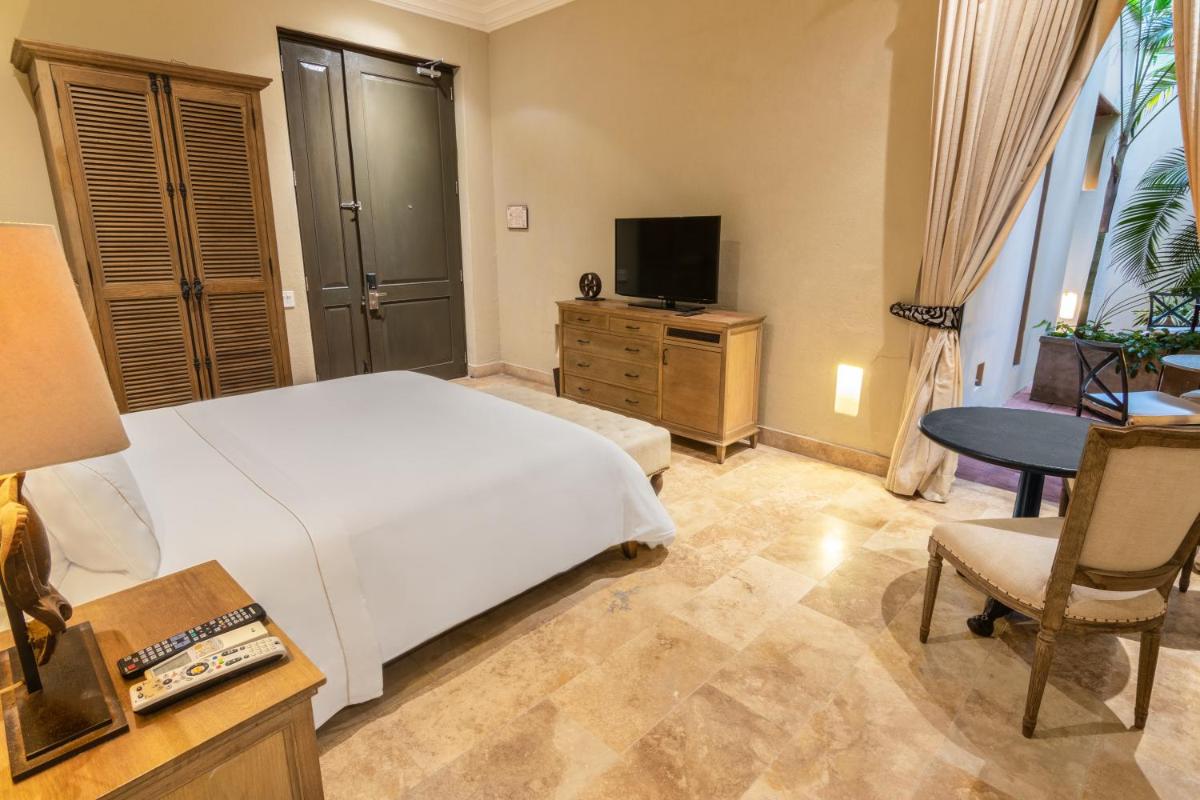 Bastión Luxury Hotel