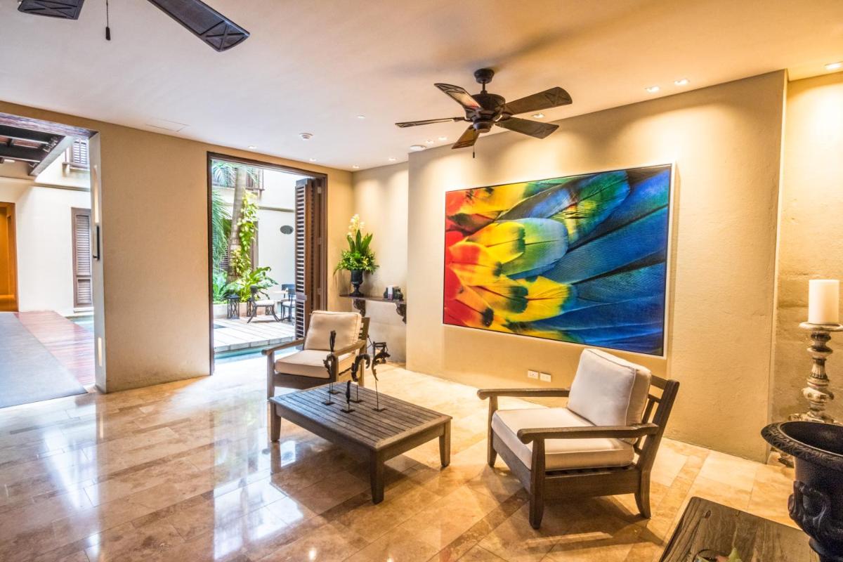 Bastión Luxury Hotel