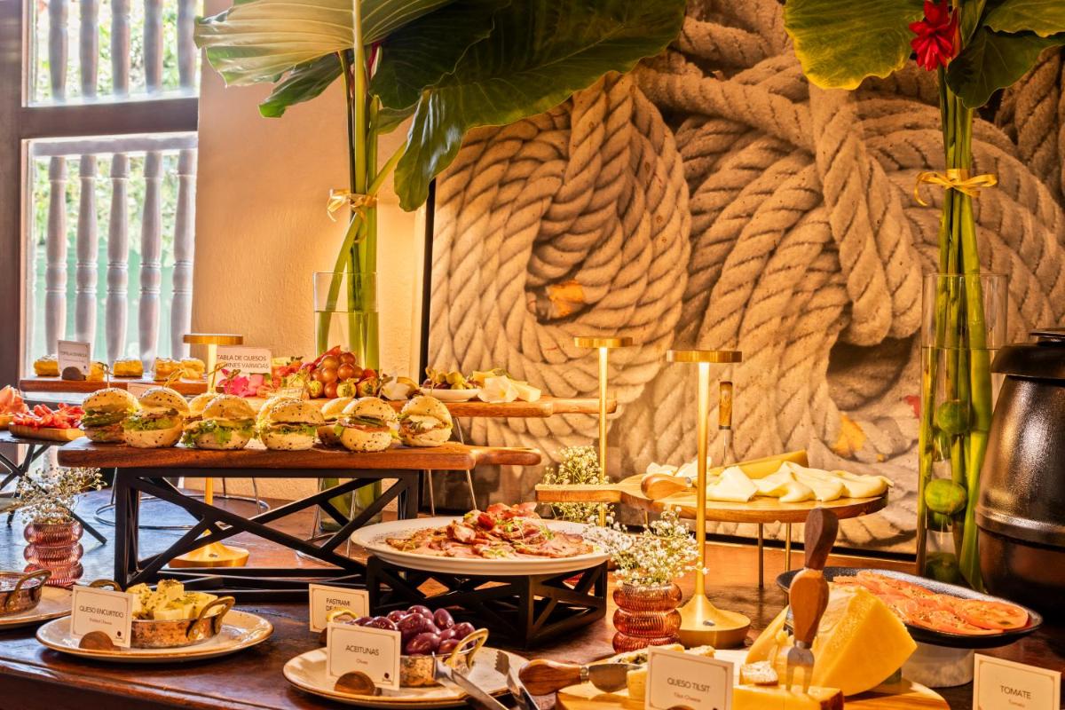 Bastión Luxury Hotel